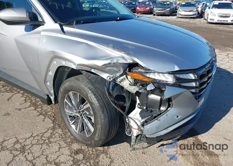 2024 Hyundai Tucson Hybrid Blue z USA, uszkodzony, nr VIN KM8JBCD10RU207301